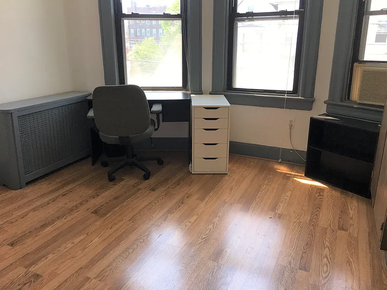 802 Pavonia Ave #1 — Photo 5
