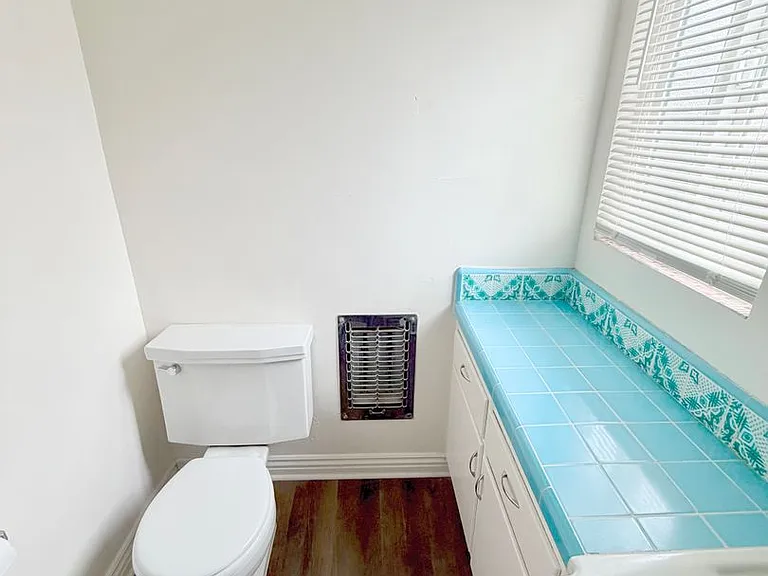 200 E Dryden St — Photo 12