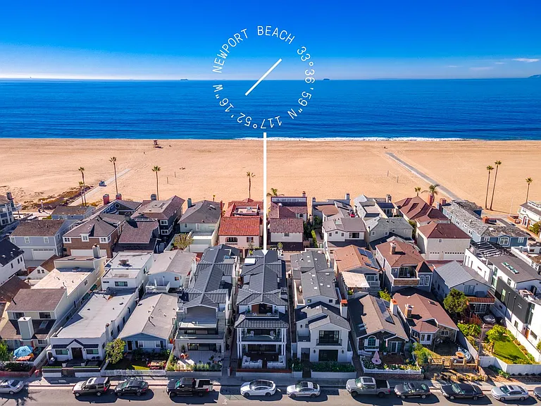 1025 W Balboa Blvd — Photo 2