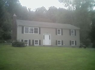 8 Saddle Rock Rd, Danbury, CT 06811