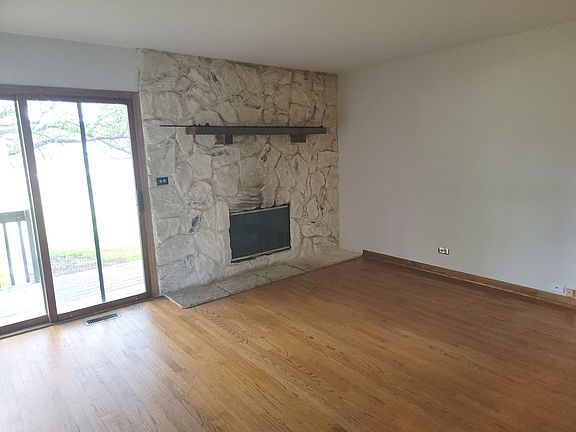 2nd image of 473 Nicole Dr #3-C