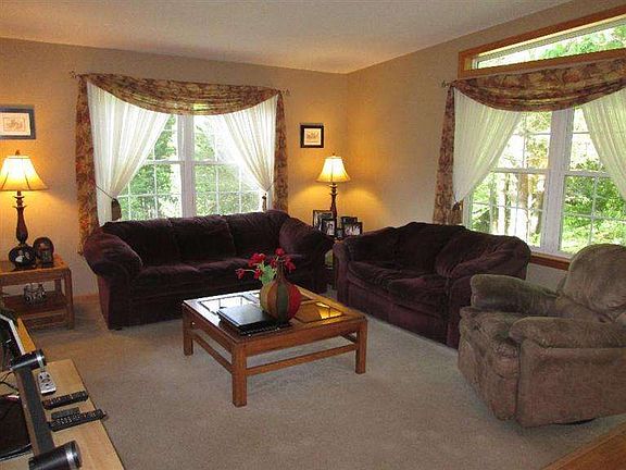 5th image of 1672 Southside Dr