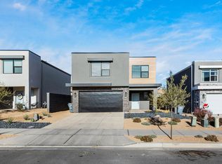 1526 S Wagon Box Way, Washington, UT 84780