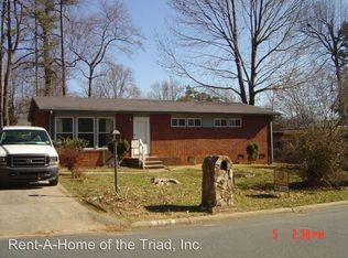 3220 Dreiser Pl, Greensboro, NC 27405
