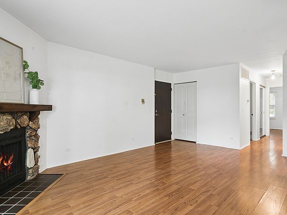 5th image of 1160 Northbury Ln APT C1