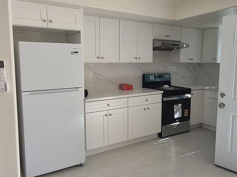5953 N Myrtle Ave #A — Photo 3