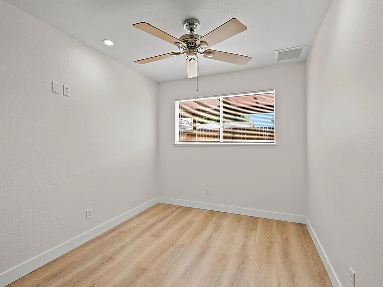 73425 San Nicholas Ave — Photo 21