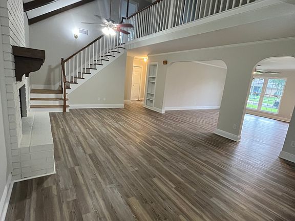 3rd image of 116 Dove Cir