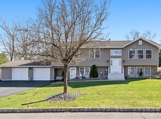 1 Penny Lane, West Nyack, NY 10994