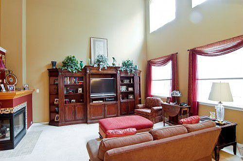 2nd image of 276 Blue Spruce Ln