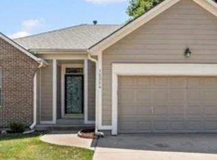 12324 S Clinton St, Olathe, KS 66061
