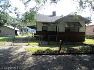 18 Southern St, Chickasaw, AL 36611