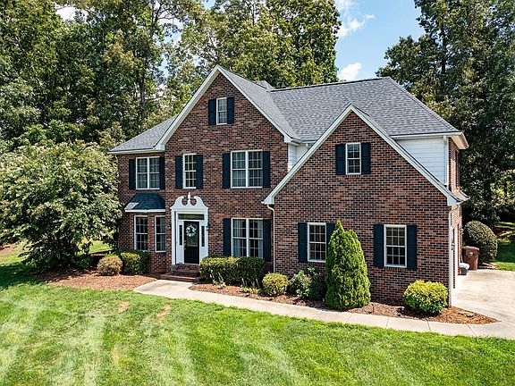 2nd image of 3890 Hyder Ct