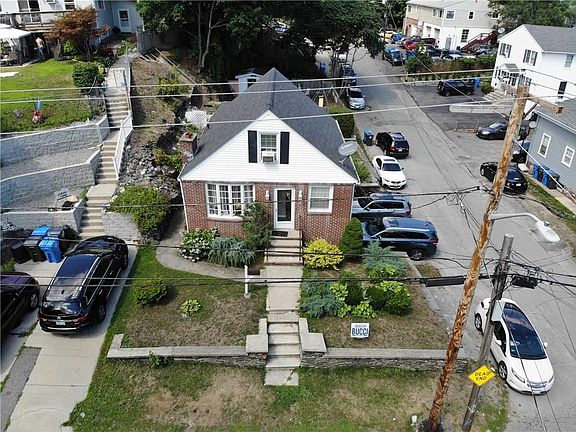 3rd image of 25 Chestnut Hill Ave