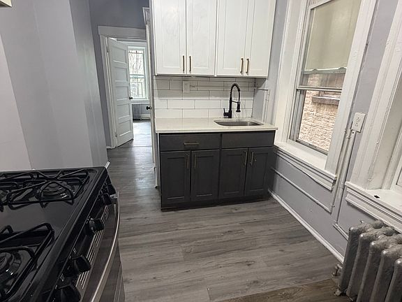 2nd image of 102 Romaine Ave APT 3