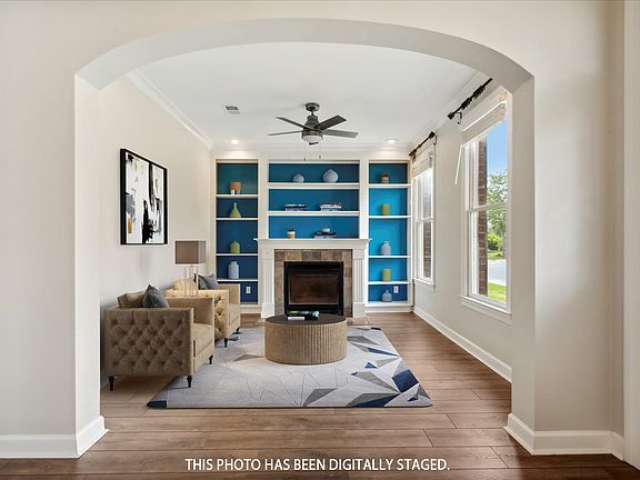 4th image of 52 Forest Village Pl