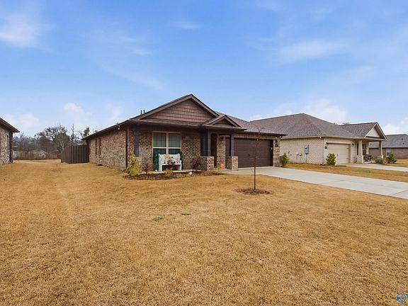 3rd image of 2644 Ajs Arbor Dr NW