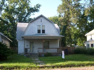 1047 E 5th St, Fremont, NE 68025