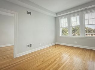 7322 N Damen Ave APT 2, Chicago, IL 60645