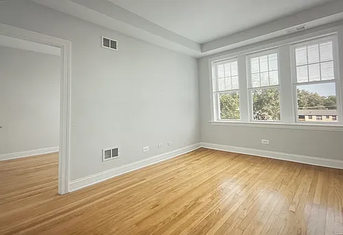 7322 N Damen Ave #2 Photo 1