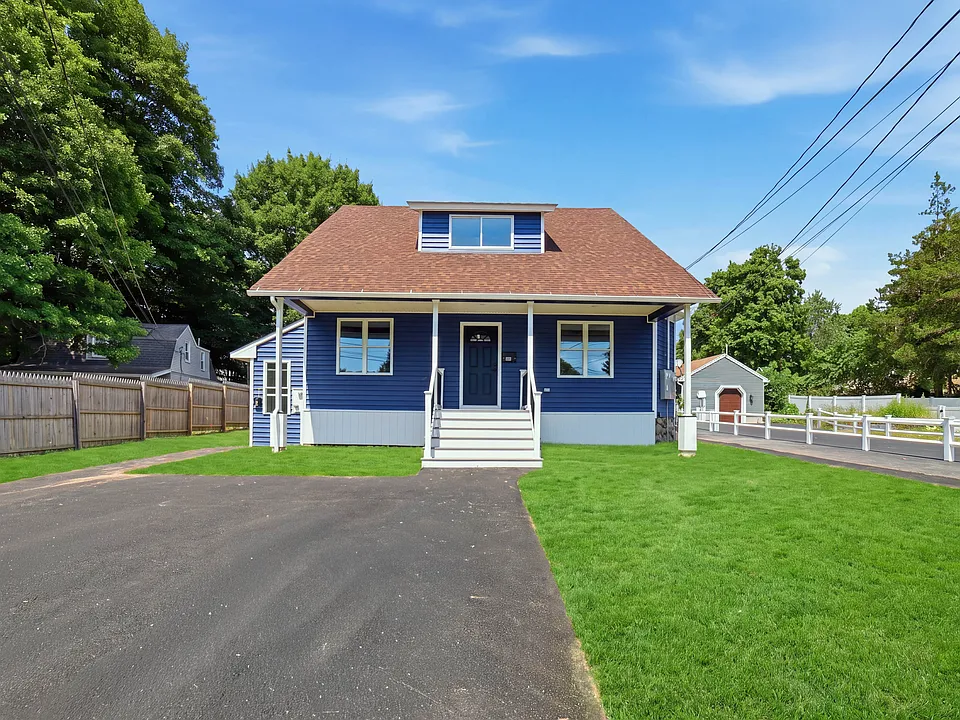 38 Wesleyan St
