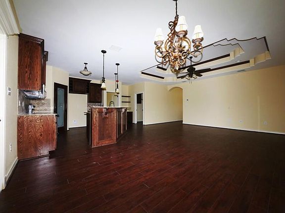 4th image of 6025 Choctaw Dr