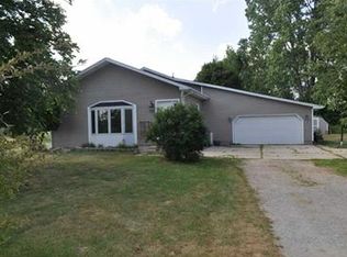 62 Lantern Hill Dr, Mount Pleasant, MI 48858