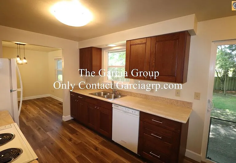 20540 NW Highland Ct — Photo 6