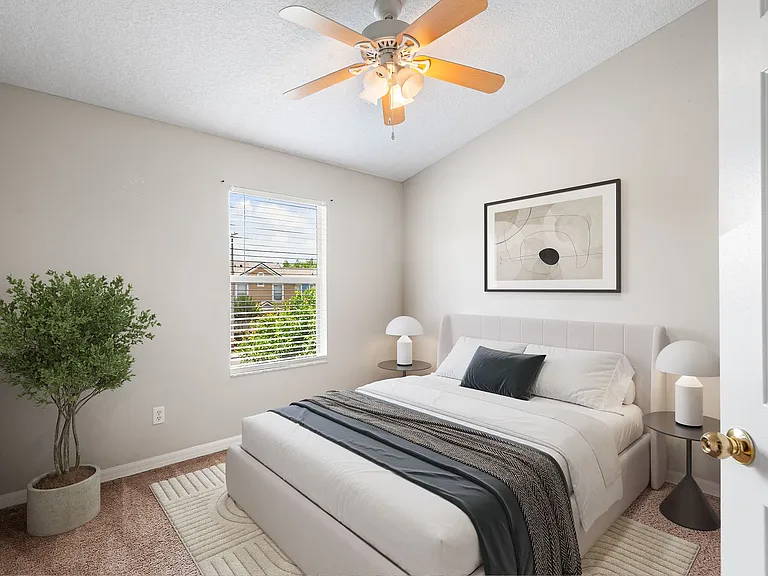 1304 Denman Ct — Photo 12