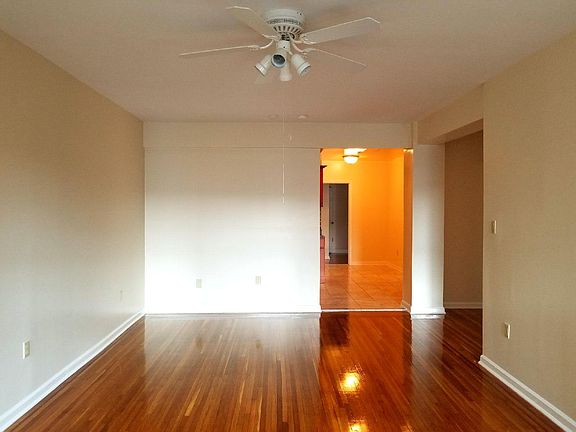 3rd image of 9036 149th St APT 5R
