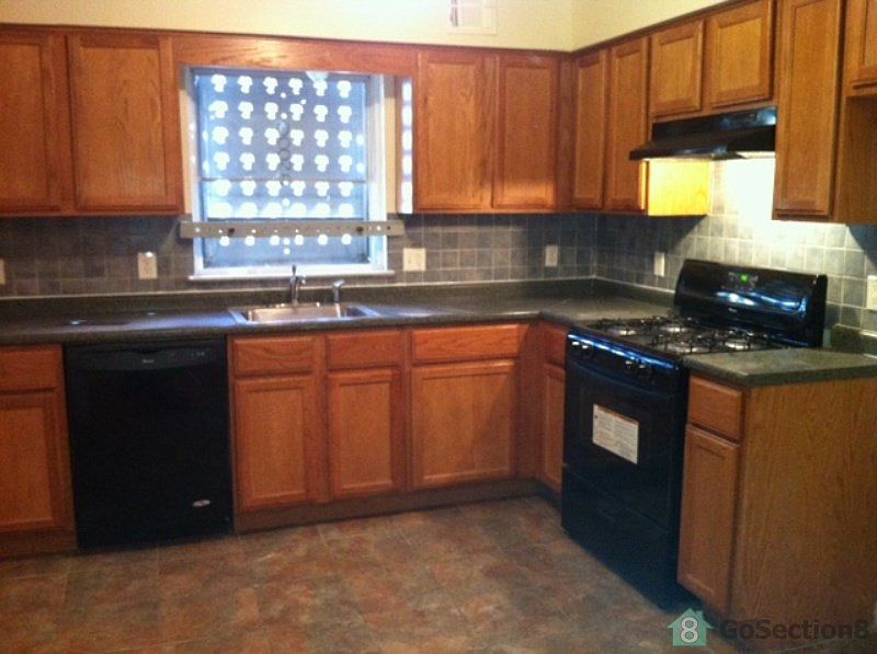 1st image of 314 Hawthorne Ave #2