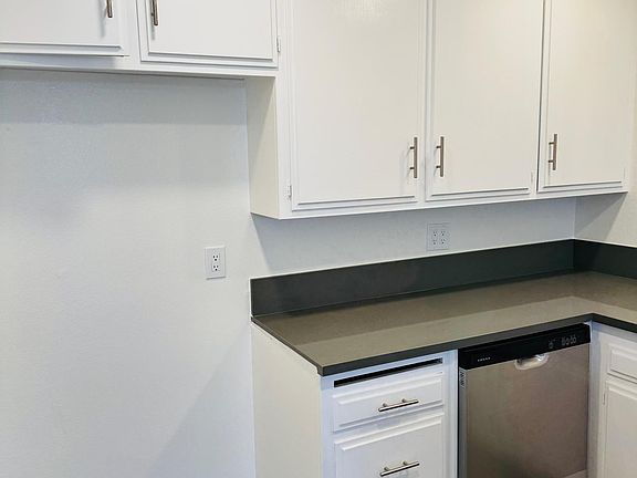 5th image of 7612 Amazon Dr #3