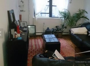 31-58 29th St #8, Astoria, NY 11106