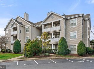 14305 Grape Holly Grv APT 13, Centreville, VA 20121