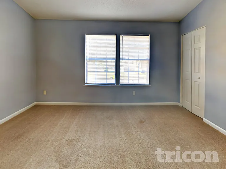 410 Fox Trot Dr — Photo 9