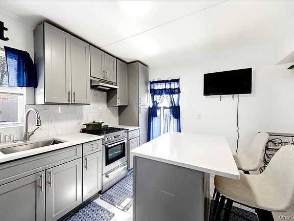 4th image of 101 Fortfield Avenue