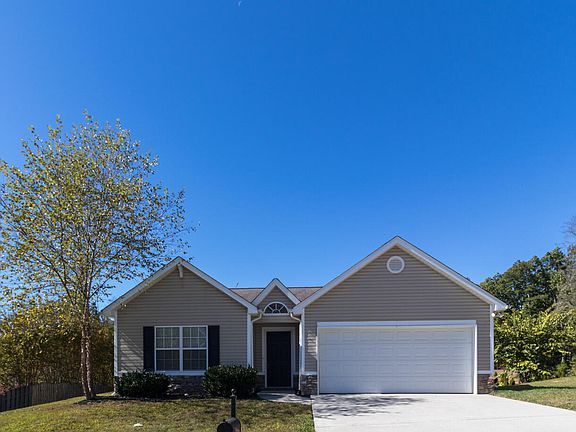 3rd image of 6535 Airtree Ln