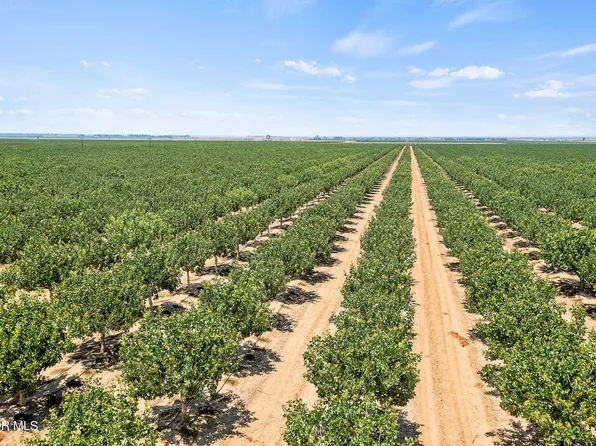Teale Rd, Arvin, CA 93203