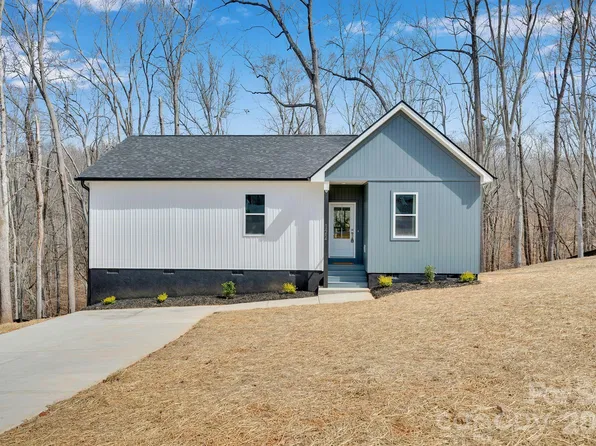 122 Plum Tree Ln, Statesville, NC 28677
