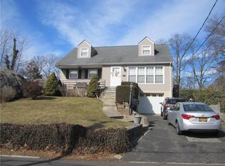 38 Adelphi Ave, Harrison, NY 10528