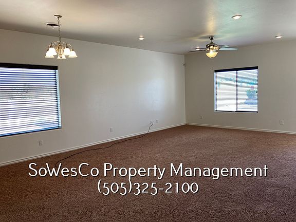 2nd image of 601 Bishop Ln