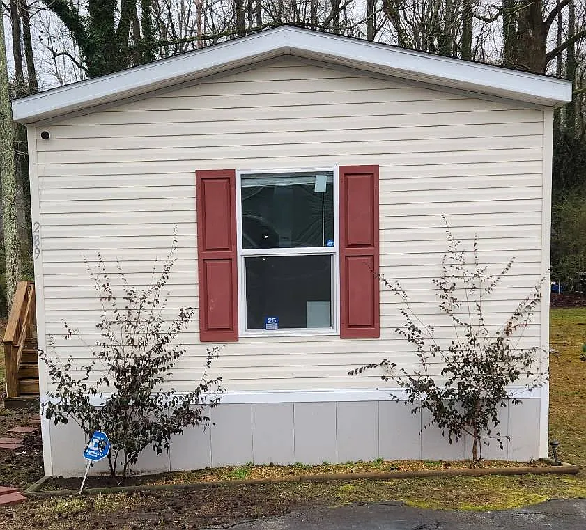 Building Photo - 289 Bristol Dr
