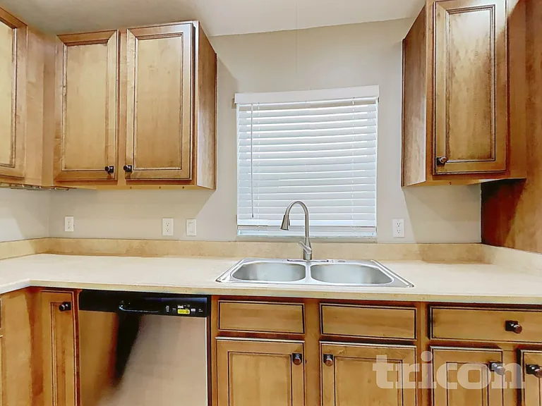 3027 Wild Pepper Ave — Photo 8