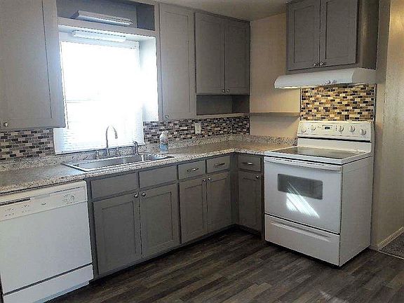 3rd image of 1002 W Okla