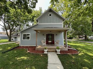 222 N 4th St, Winterset, IA 50273
