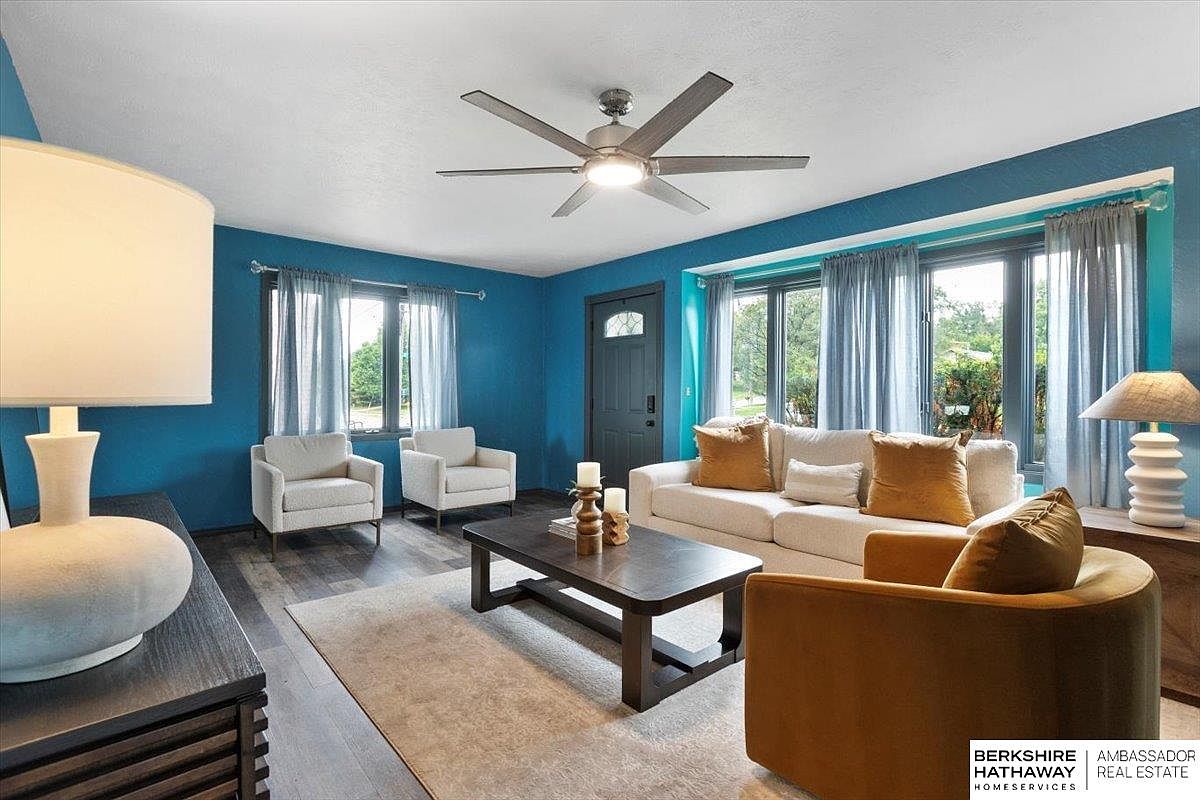 7901 Maple St, Omaha, NE 68134 | Zillow