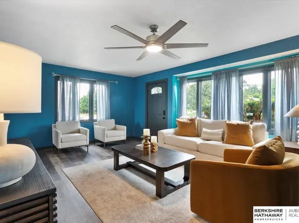 7901 Maple St, Omaha, NE 68134