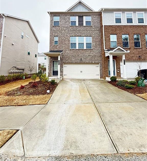 1st image of 3756 Davis Cir
