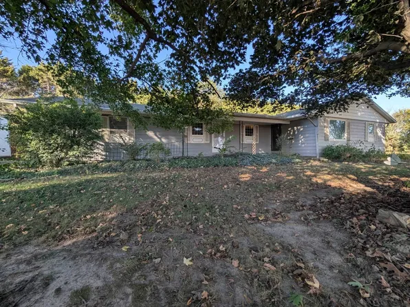 1548 E 1250th Ave, Oblong, IL 62449