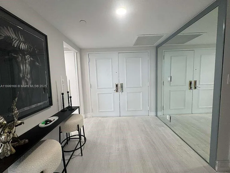 11113 Biscayne Blvd #558 — Photo 8